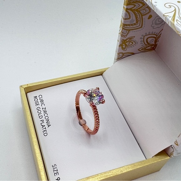 Charter Club Crystal Solitaire Textured Ring in Rose Gold-Tone Sizes 7-11 NWT - Picture 5 of 6